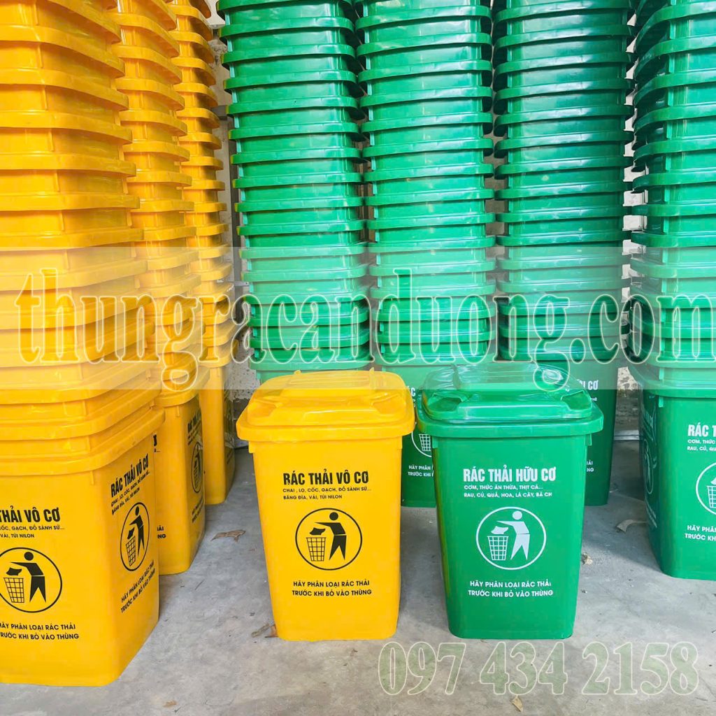 Thùng đựng rác nông thôn mới 30L có 2 màu khác nhau dùng để phân biệt rác vô cơ và rác hữu cơ
