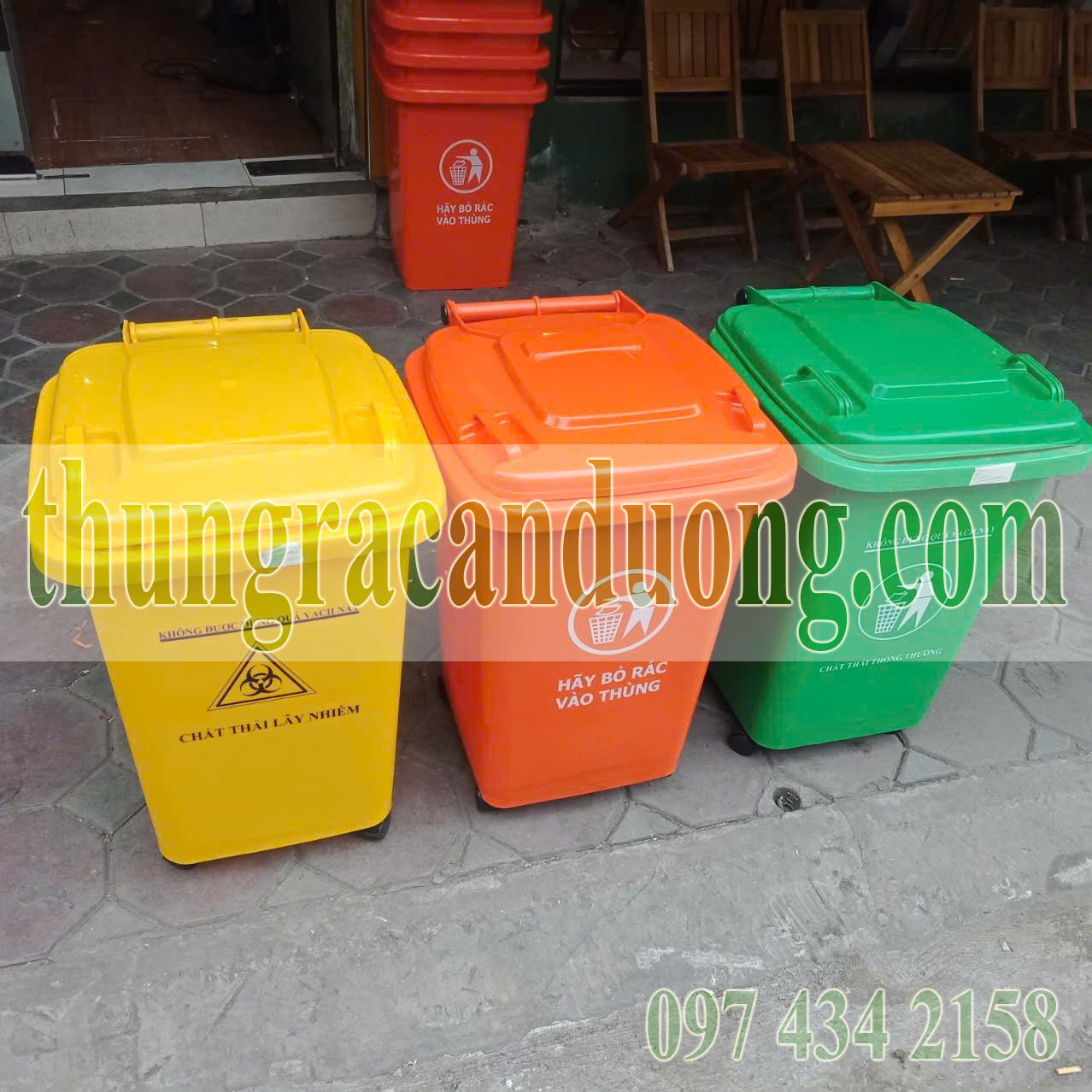 Tiêu chuẩn thùng rác công cộng