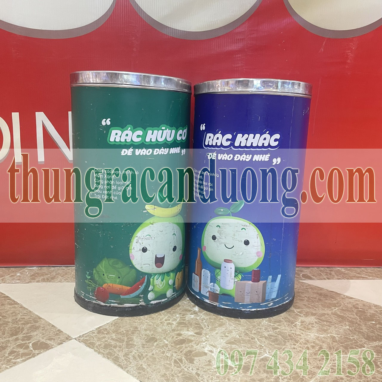 Thùng rác trung tâm thương mại